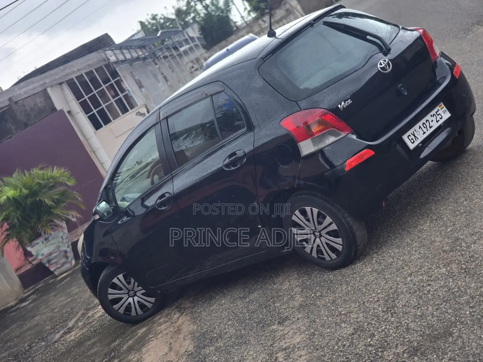Toyota Vitz 2010 Black
