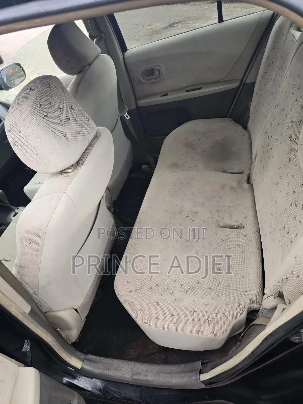 Toyota Vitz 2010 Black