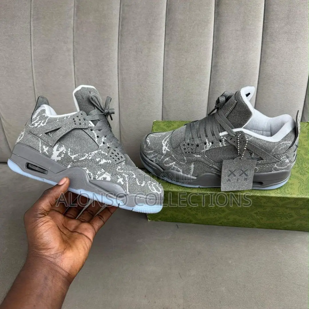 Jordan 4 Kaws