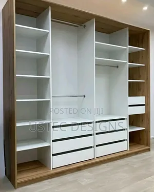 High End Walk-in Closet Wardrobe