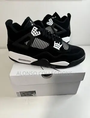 Jordan 4 Black-White