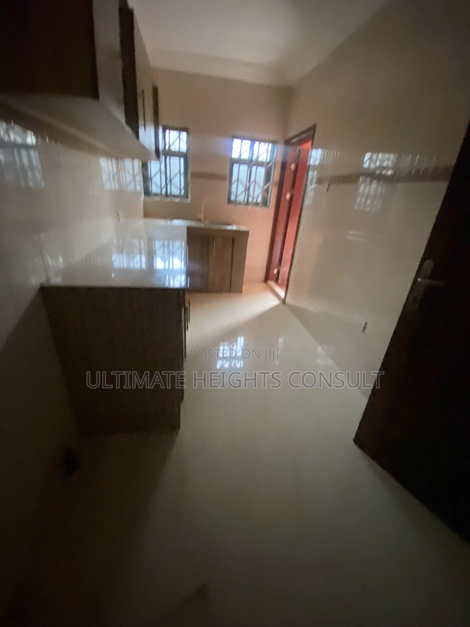 2bdrm Apartment in Akokofoto for rent