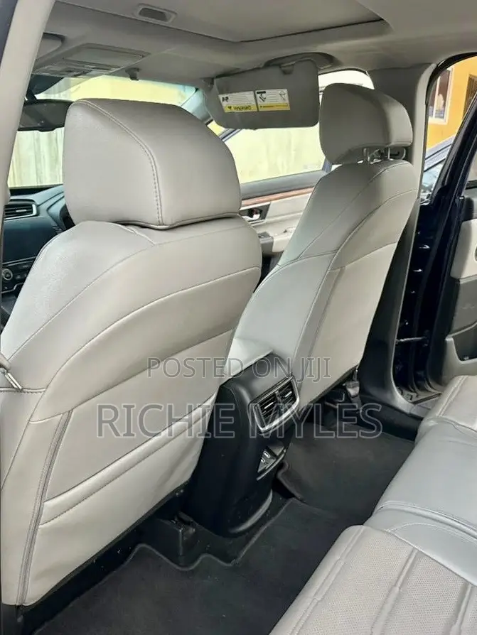 Honda CR-V Touring AWD 2019 Blue