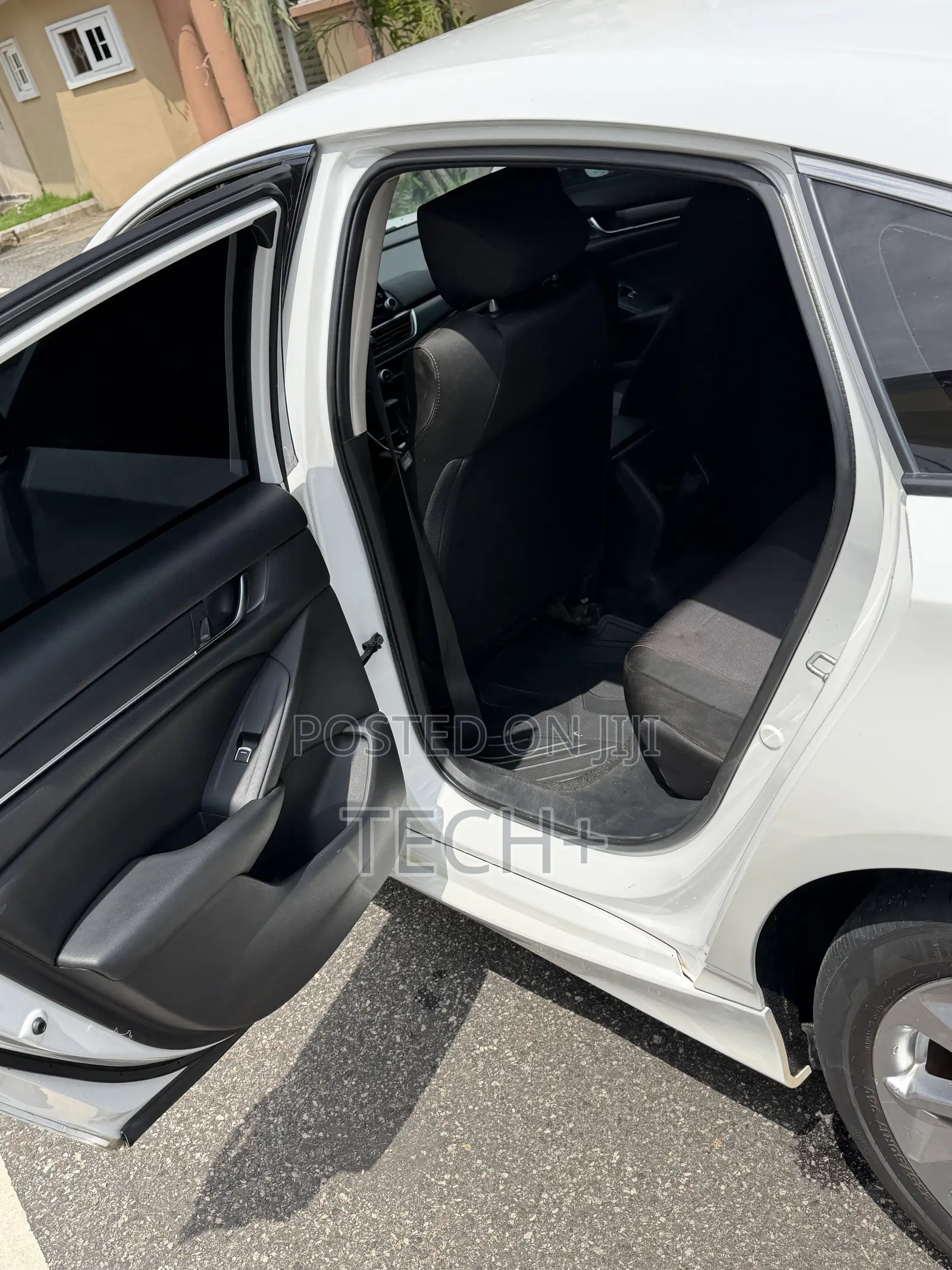 Honda Accord 2018 White