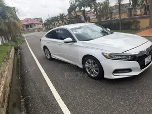 Honda Accord 2018 White