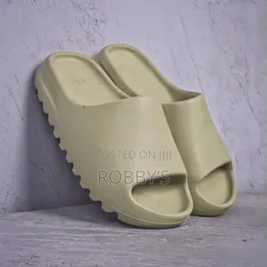 Adidas Yeezy Slide
