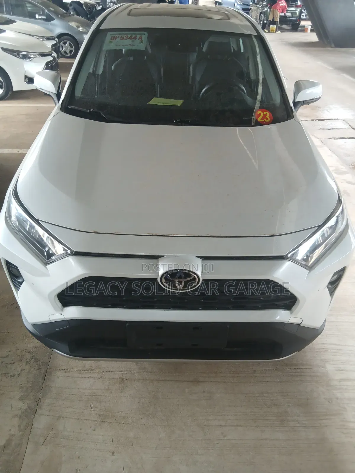 Toyota RAV4 2022 White