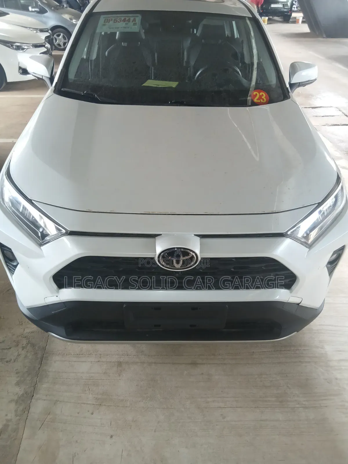 Toyota RAV4 2022 White