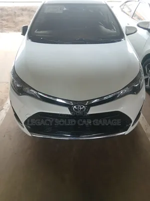Toyota Corolla 2022 White