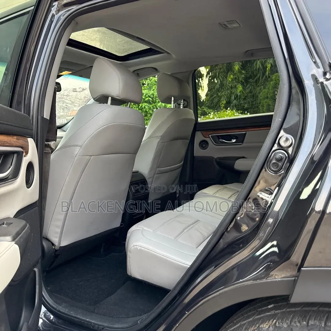 Honda CR-V Touring 4dr SUV AWD (1.5L 4cyl CVT) 2017 Gray