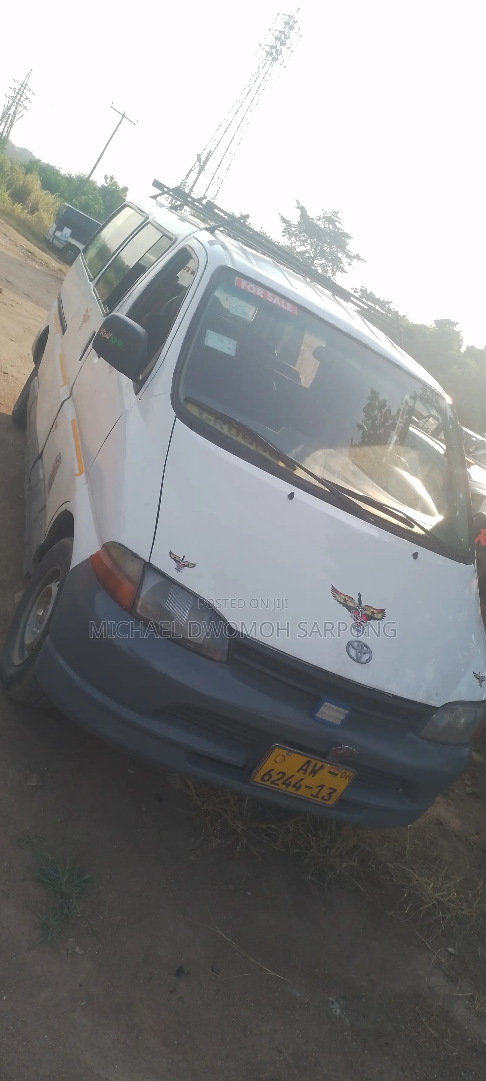 Toyota HiAce 2013 White