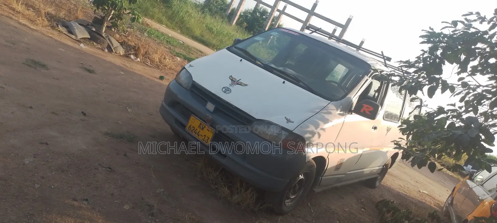 Toyota HiAce 2013 White