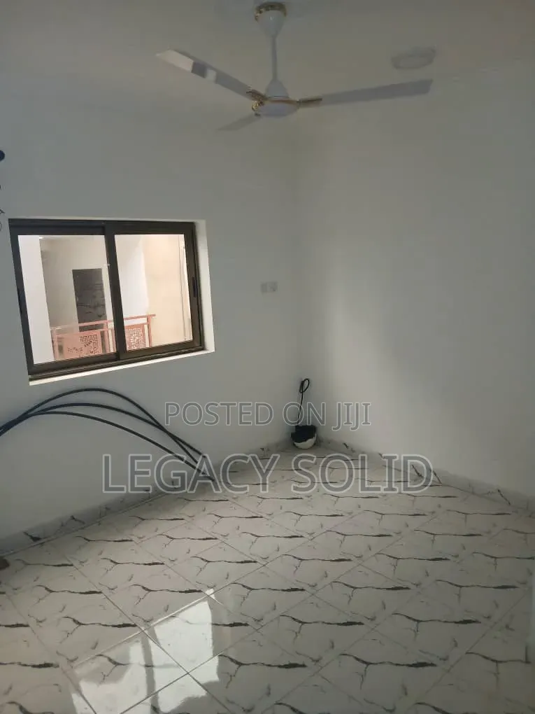 2bdrm Apartment in Legacy Solid Real for rent