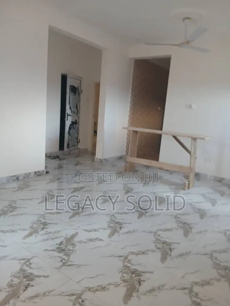 2bdrm Apartment in Legacy Solid Real for rent