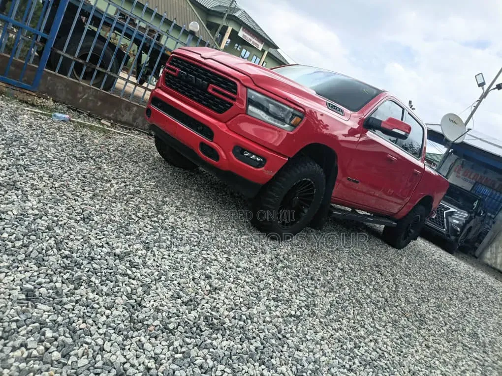 RAM 1500 2022 Red
