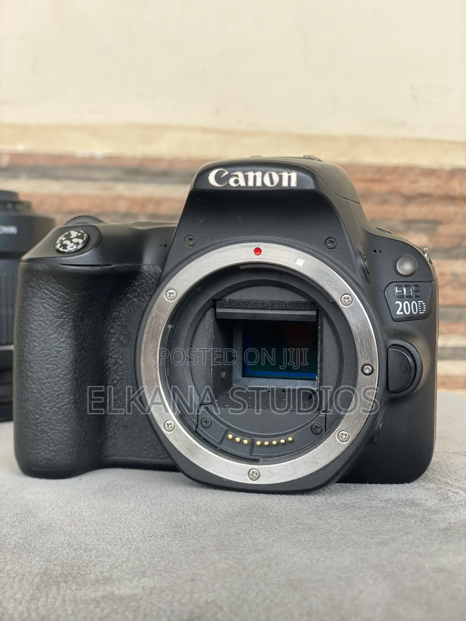 Canon 200d Use