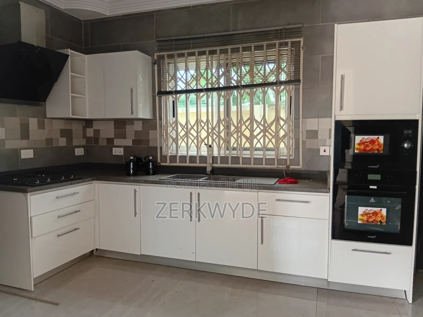 2bdrm House in Peace Be, C25, Tema Metropolitan for rent