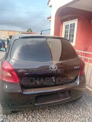 Toyota Yaris 2010 Black