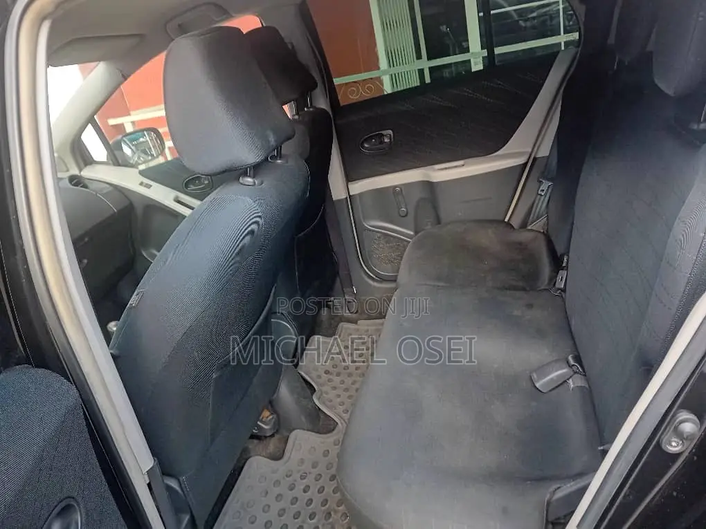 Toyota Yaris 2010 Black