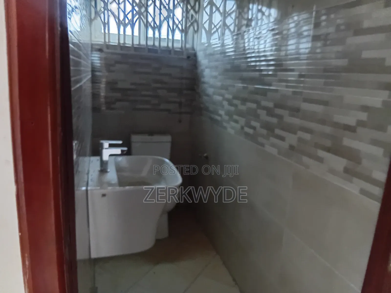 2bdrm House in Peace Be, C25, Tema Metropolitan for rent