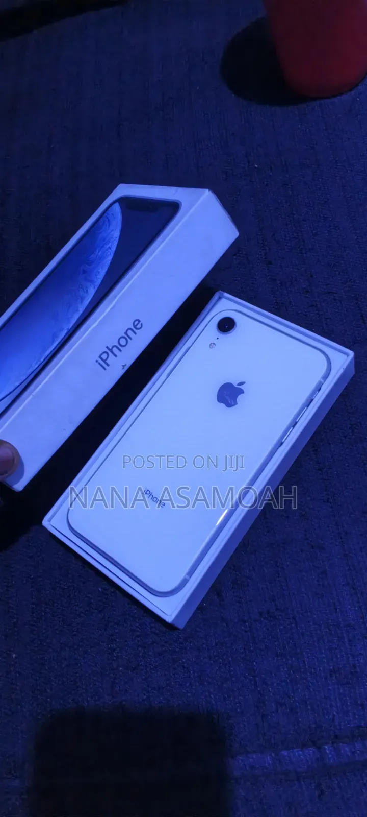 Apple iPhone XR 64 GB White