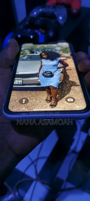 Apple iPhone XR 64 GB White