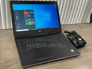 Laptop Dell Precision 7510 16GB Intel Core i7 HDD+SSD 256GB