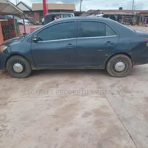 Toyota Yaris 2009 Blue