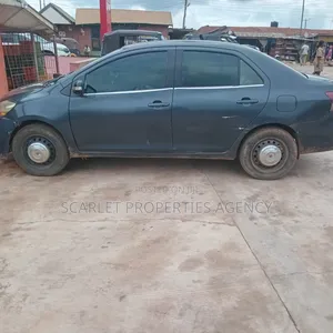 Toyota Yaris 2009 Blue