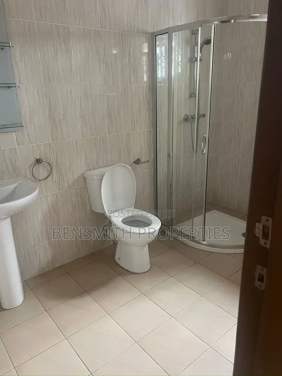 4bdrm House in East Legon for rent