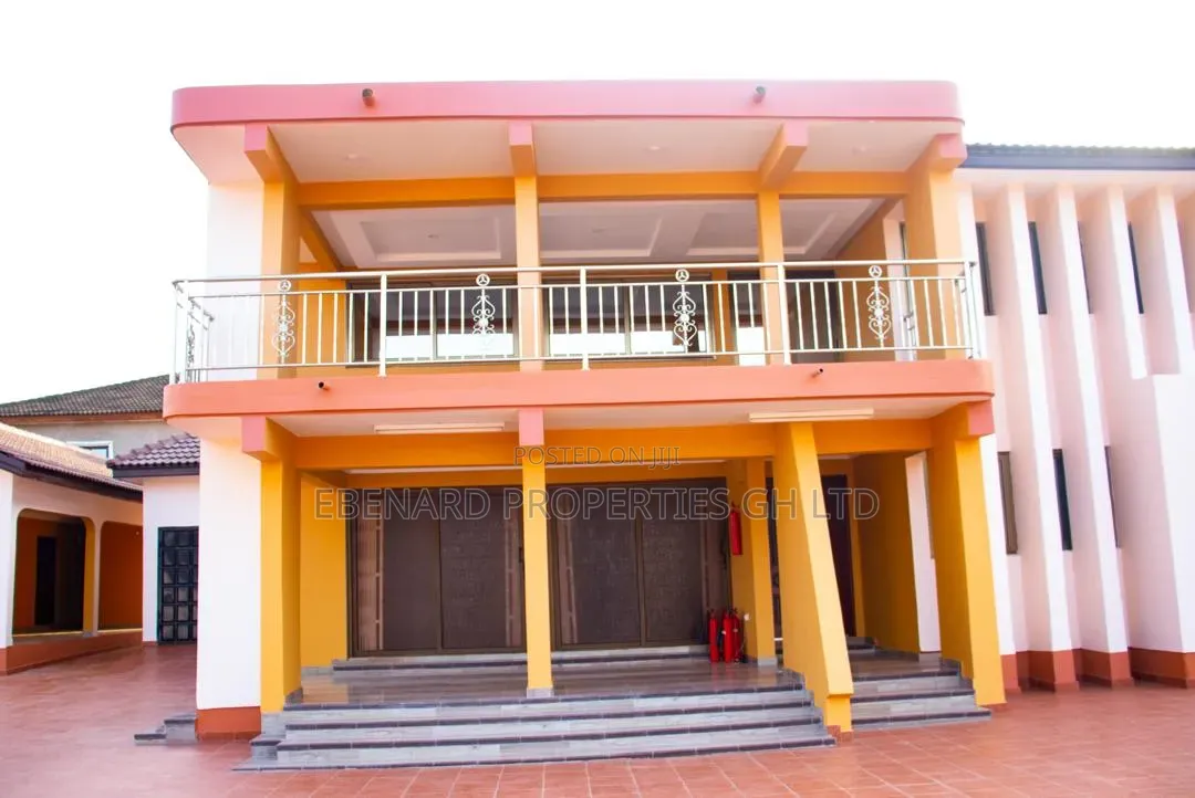 Furnished 6bdrm House in Ebenard Properties, A&C Mall Area for rent