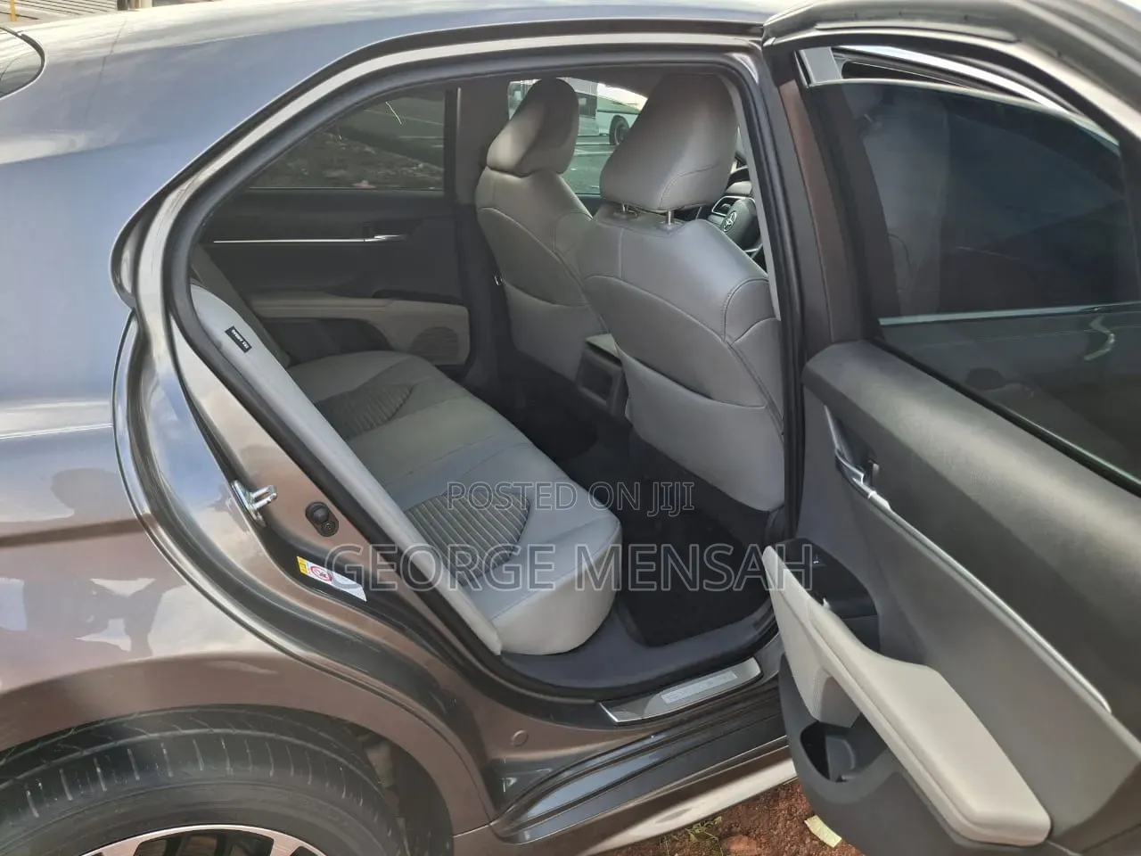 Toyota Camry 2018 Gray