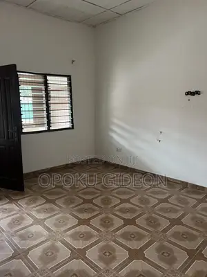 1bdrm Room & Parlour in Canada, Olebu for rent