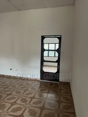 1bdrm Room & Parlour in Canada, Olebu for rent