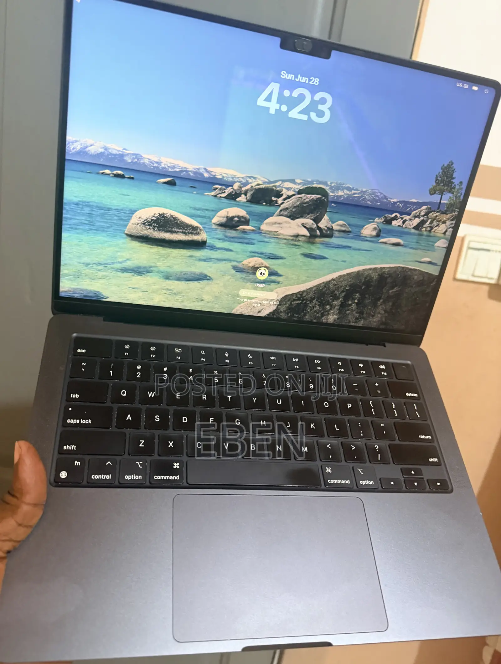 Laptop Apple MacBook Pro 2023 M3 Pro 18GB Apple M3 Pro SSD 512GB