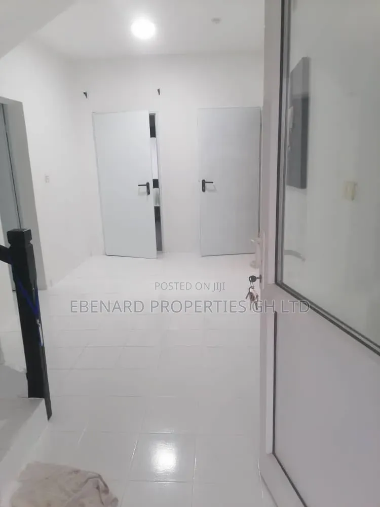 Furnished 3bdrm House in Ebenard Properties, Baatsona Total for rent