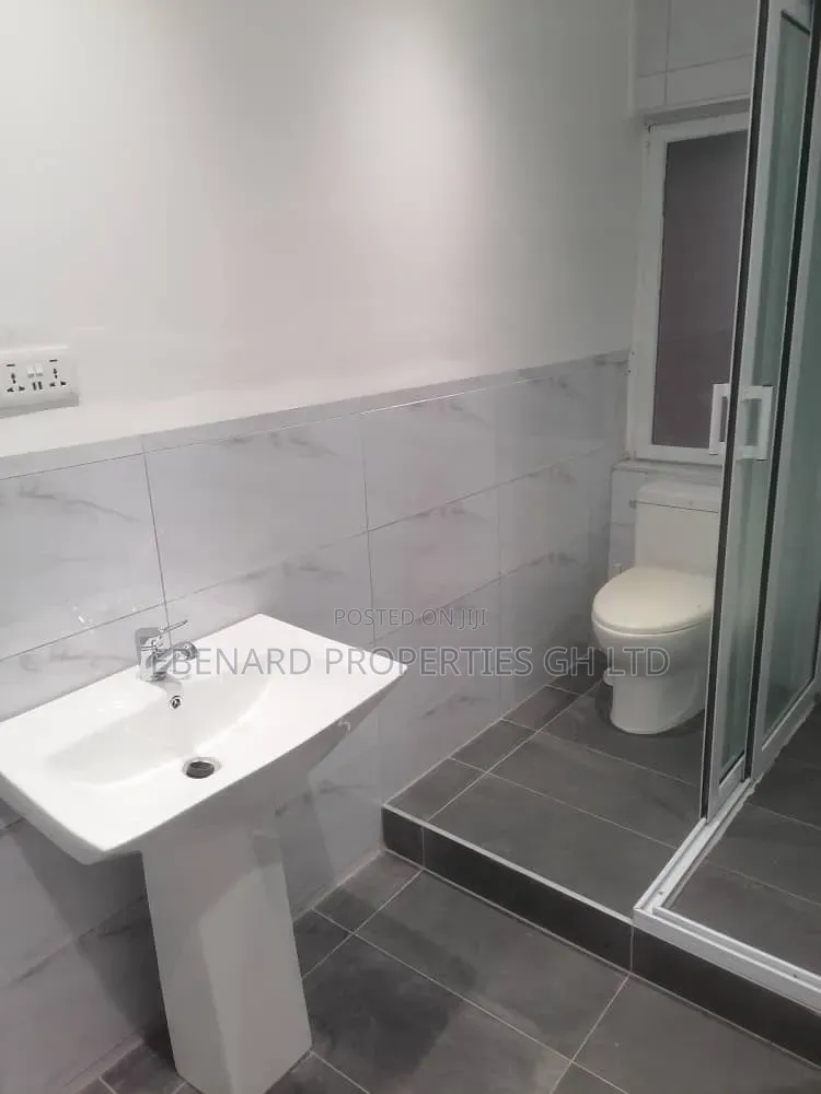Furnished 3bdrm House in Ebenard Properties, Baatsona Total for rent