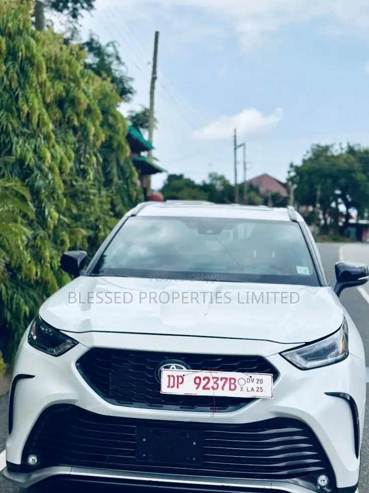 Toyota Highlander XSE 2022 White