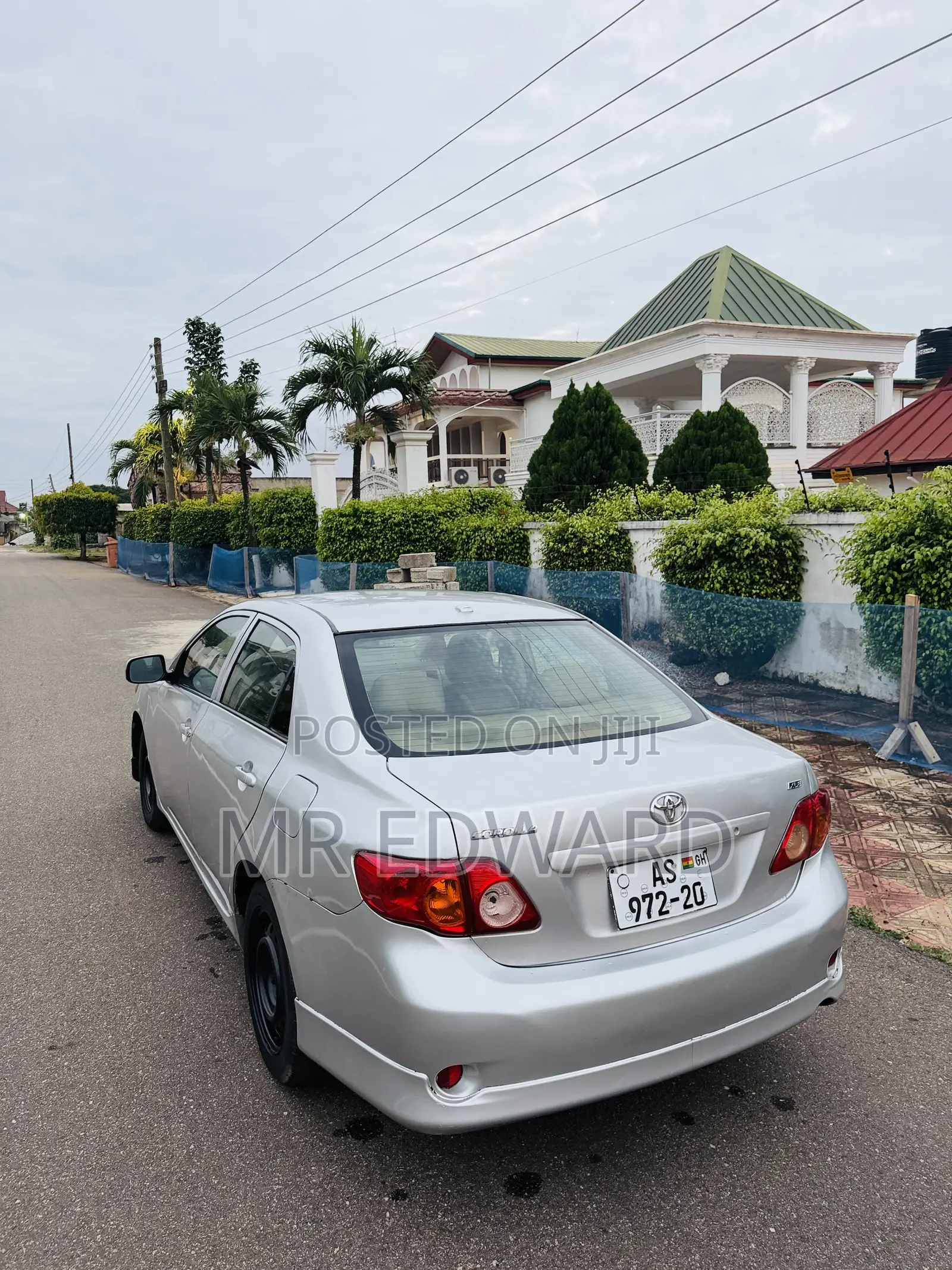 Toyota Corolla XLE 4dr Sedan (1.8L 4cyl 4A) 2010 Silver