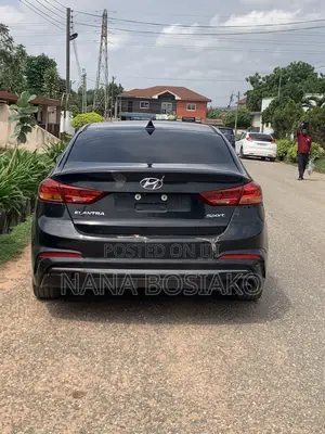 Hyundai Elantra 2017 Black