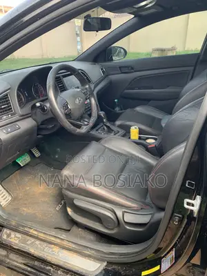 Hyundai Elantra 2017 Black