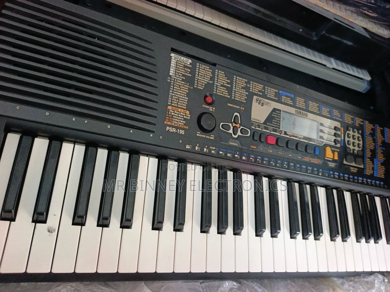 Yamaha Psr195