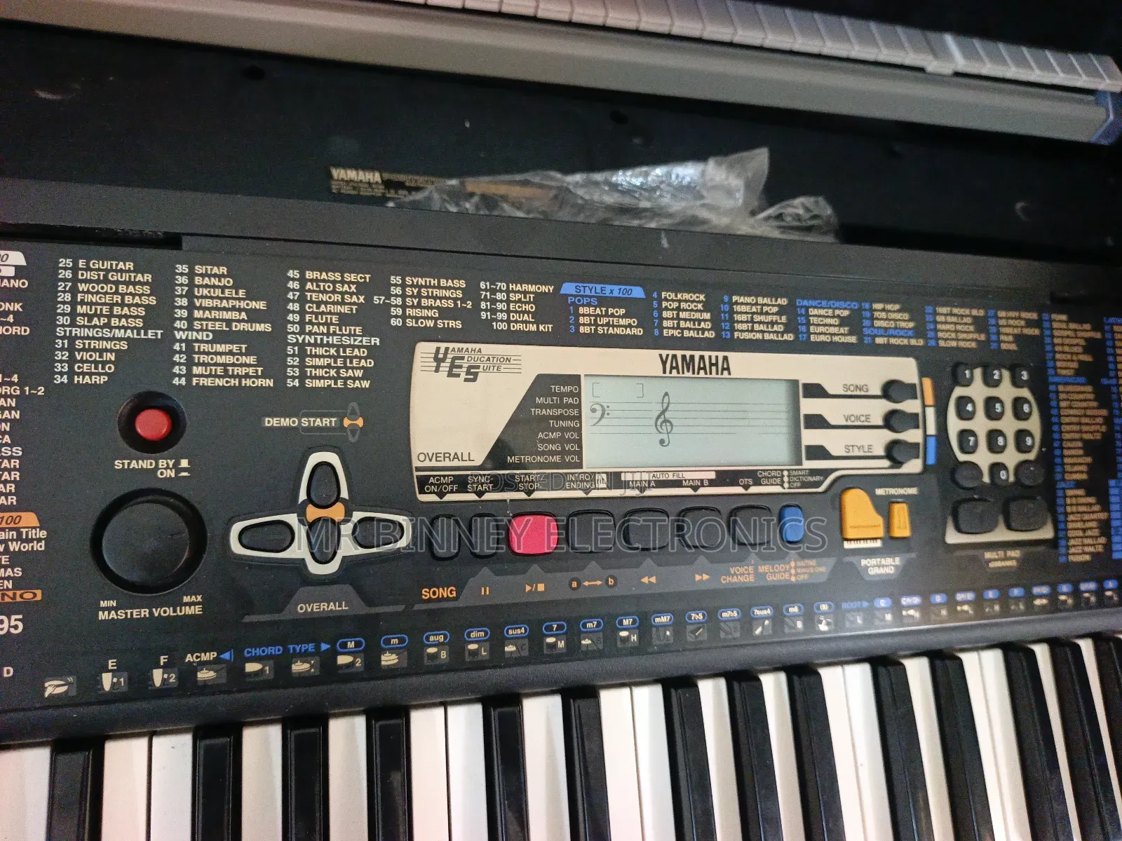 Yamaha Psr195