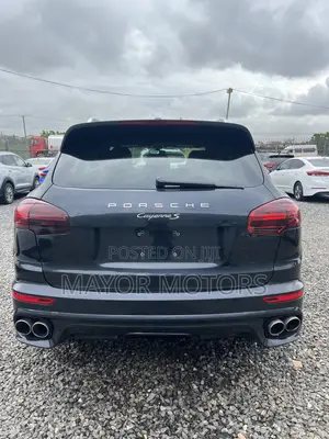 Porsche Cayenne Platinum Edition AWD 2018 Black