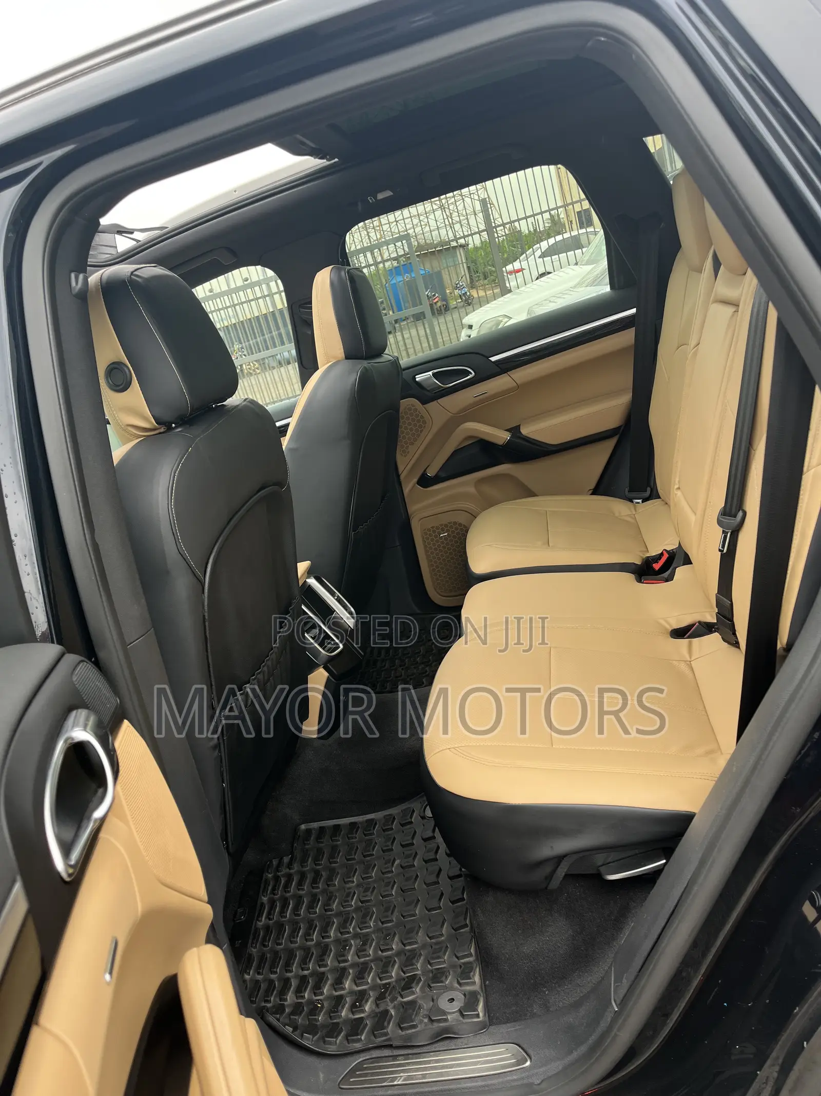 Porsche Cayenne Platinum Edition AWD 2018 Black