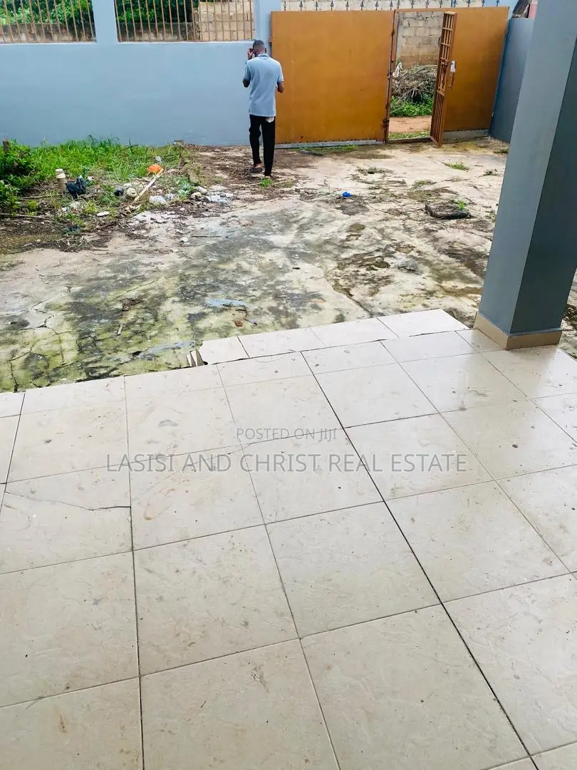 2bdrm House in Lasisi And Christ, Amasaman for rent