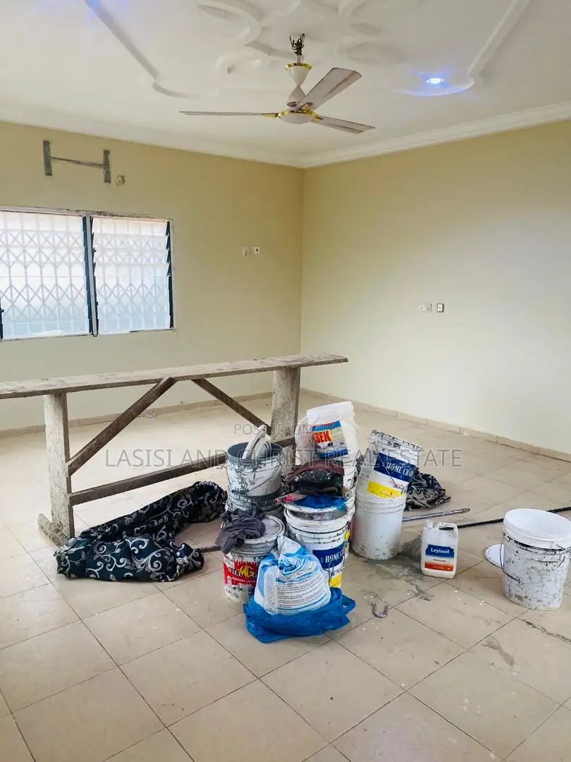 2bdrm House in Lasisi And Christ, Amasaman for rent