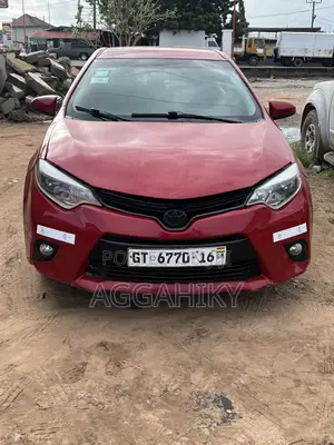 Toyota Corolla LE 4dr Sedan (1.8L 4cyl CVT) 2015 Red