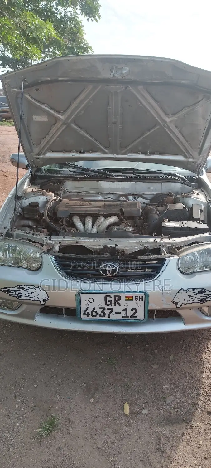 Toyota Corolla 2000 Silver