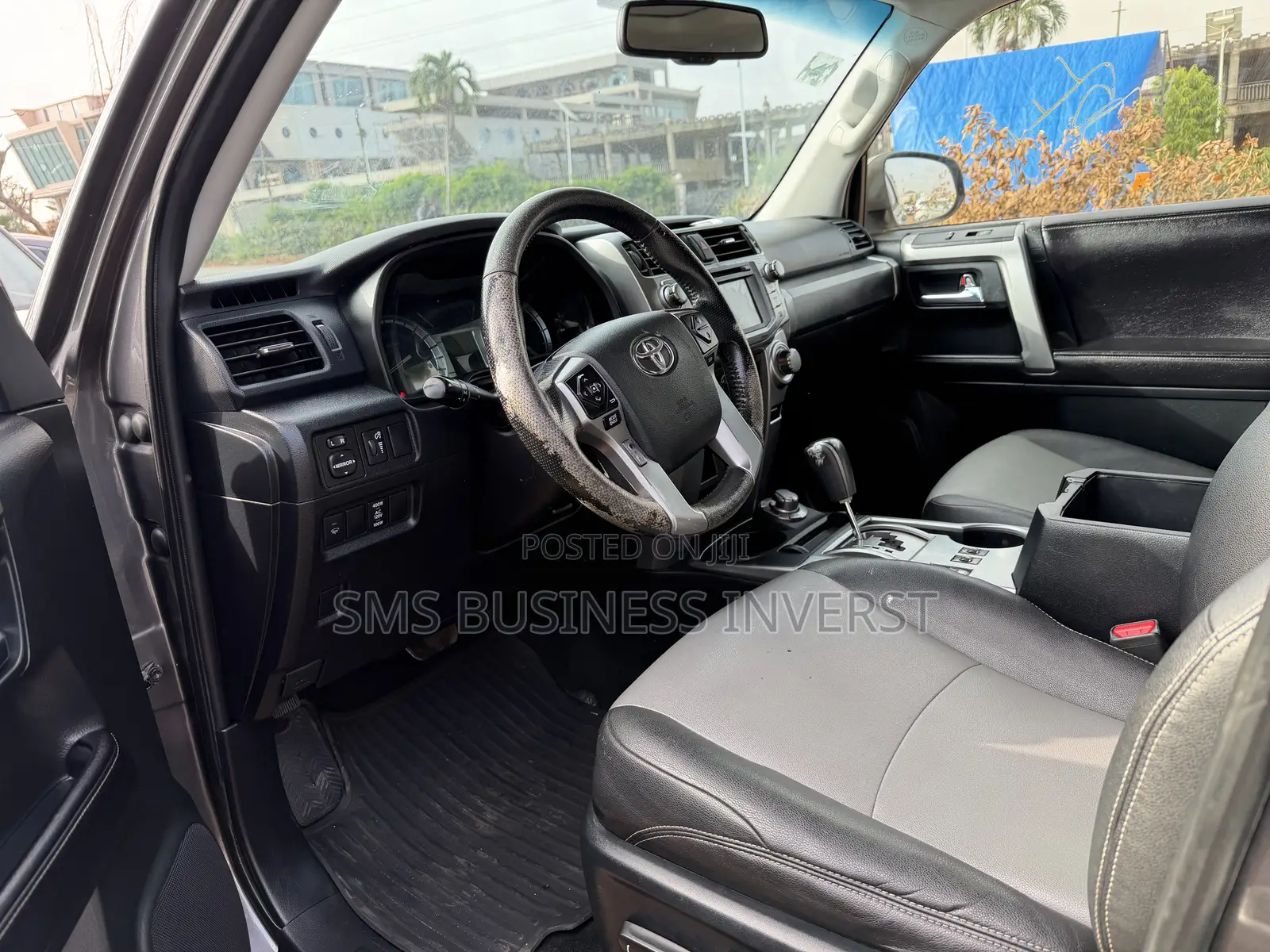 Toyota 4-Runner SR5 4x4 2018 Gray